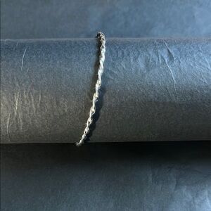 Elegant Vintage Silver Twisted Bangle Bracelet